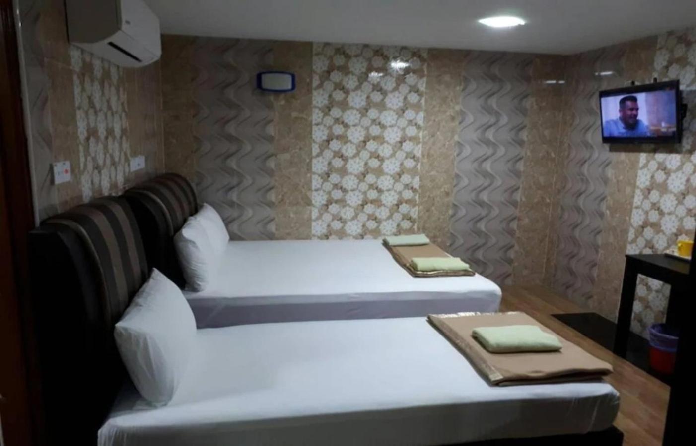 Sv Andalas Hotel Klang Buitenkant foto