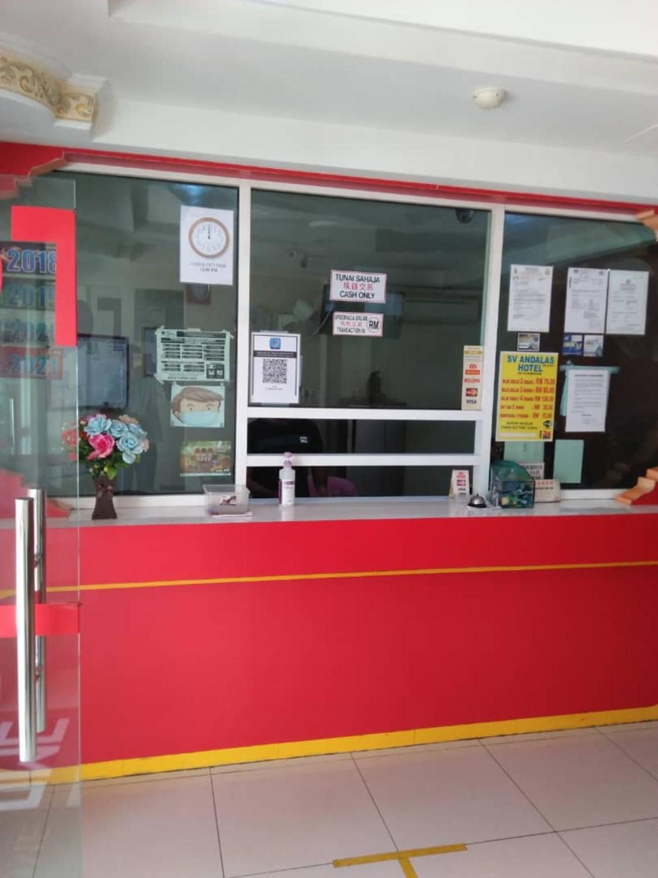 Sv Andalas Hotel Klang Buitenkant foto