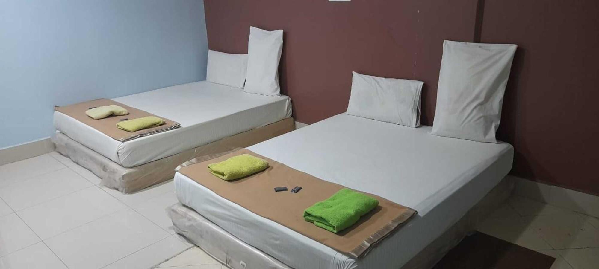 Sv Andalas Hotel Klang Buitenkant foto