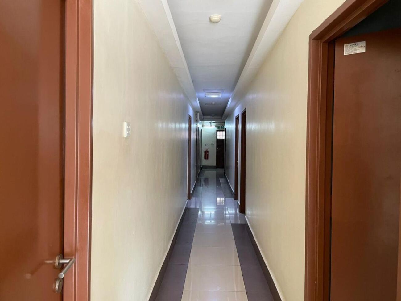Sv Andalas Hotel Klang Buitenkant foto