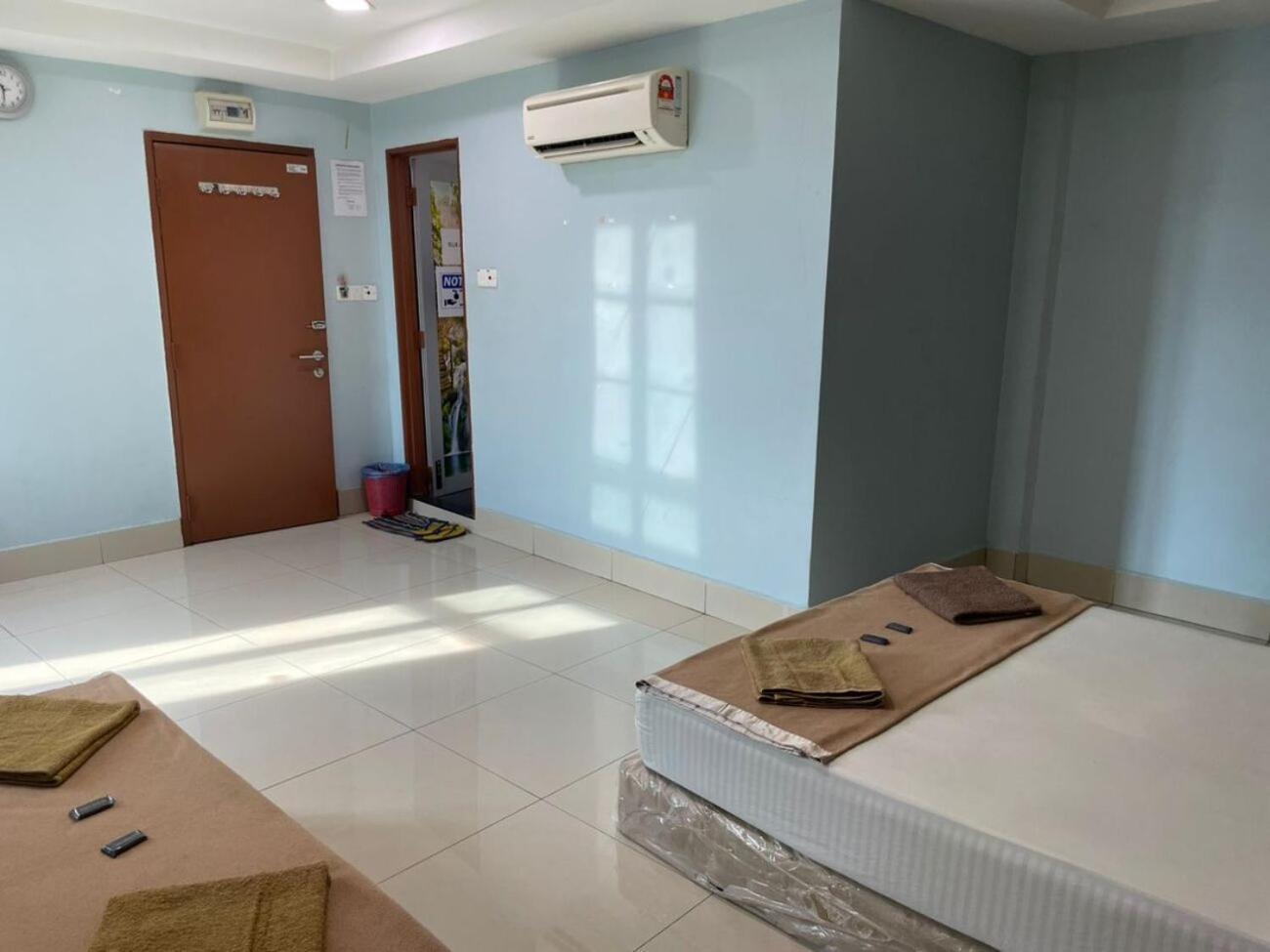 Sv Andalas Hotel Klang Buitenkant foto