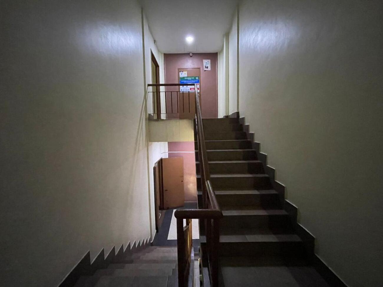 Sv Andalas Hotel Klang Buitenkant foto